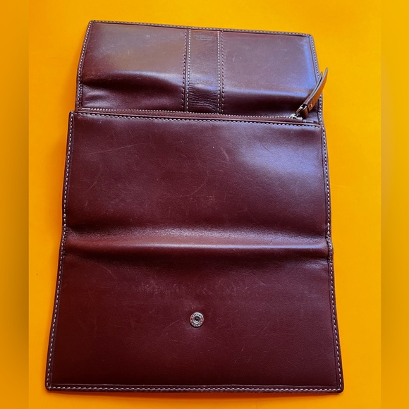 Coach Vintage Brown Leather Trifold Ladies Wallet - Picture 3 of 7